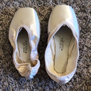 Russian Pointe Shoes